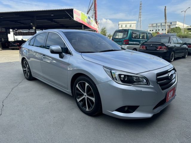 一手車 全程原廠保養 保養紀錄齊全 全車原版件 里程保證 (新市店)  第3張相片