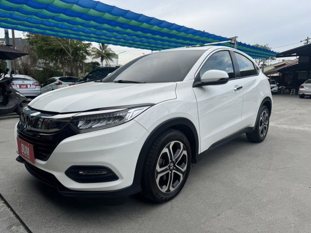 S版 一手車 LED頭燈 倒車影像 恆溫 換檔快撥 全車原版件 里程保證 (永大店)  第1張相片