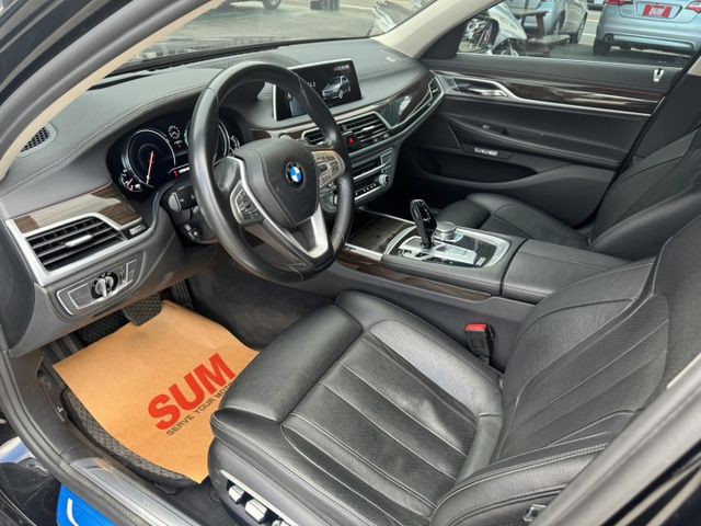 730I 總代理 一手車 原廠保養 紀錄齊全 里程保證 (新市店)  第5張相片