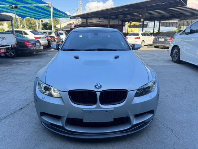 E92 M3 Frozen Silver Edition 限量 消光銀 碳纖維中控飾板 精品升級 (新市店)  第4張相片
