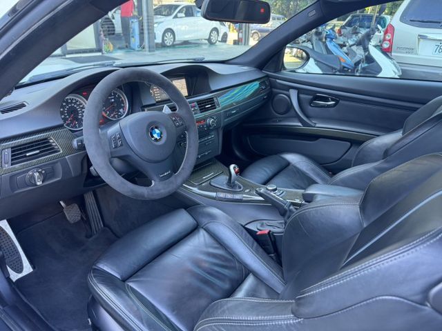E92 M3 Frozen Silver Edition 限量 消光銀 碳纖維中控飾板 精品升級 (新市店)  第5張相片