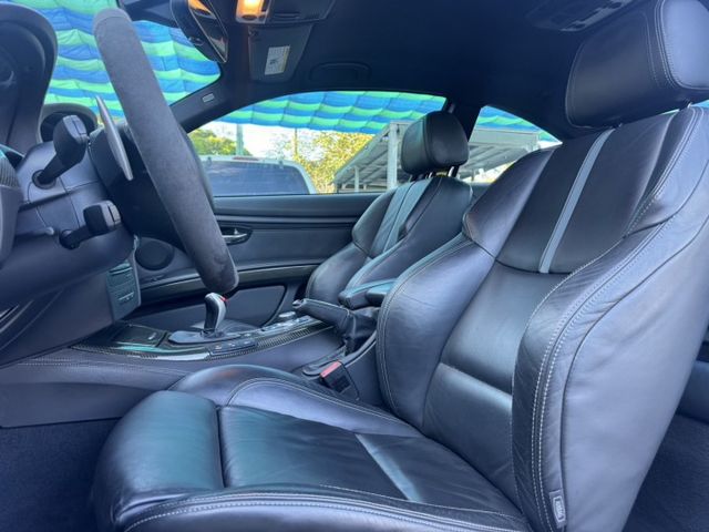 E92 M3 Frozen Silver Edition 限量 消光銀 碳纖維中控飾板 精品升級 (新市店)  第6張相片
