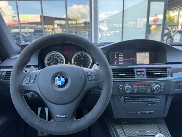 E92 M3 Frozen Silver Edition 限量 消光銀 碳纖維中控飾板 精品升級 (新市店)  第14張相片