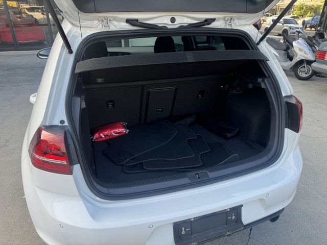 7代 GTI 全原廠無改裝 無惡操 全車原版件 里程保證 (永大店)  第7張相片