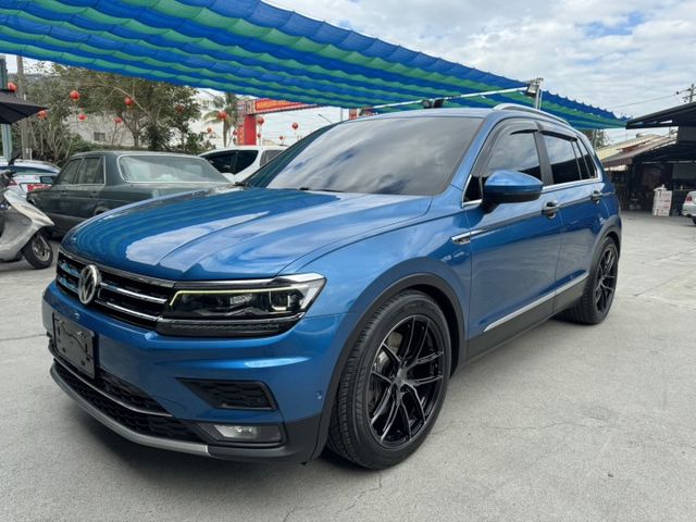 330TSI HL頂級版 液晶儀表 ACC跟車 環景 4WD 雙前電動椅 全車原版件 里程保證 (新市店)  第1張相片