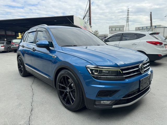 330TSI HL頂級版 液晶儀表 ACC跟車 環景 4WD 雙前電動椅 全車原版件 里程保證 (新市店)  第3張相片