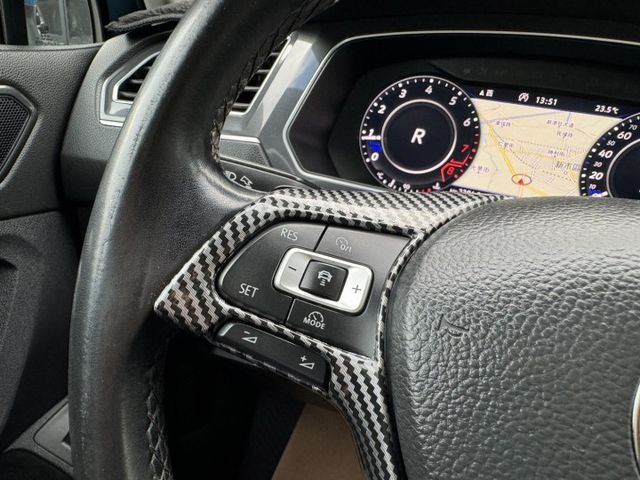 330TSI HL頂級版 液晶儀表 ACC跟車 環景 4WD 雙前電動椅 全車原版件 里程保證 (新市店)  第14張相片