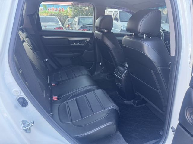 VTi-S 一手車 LED頭尾燈 ACC跟車 全車原版件 里程保證 (永大店)  第8張相片