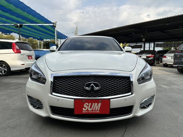 16年式 小改款 Q70 市場稀有白色 實跑5萬公里 全車原版件 (永大店)  第4張相片