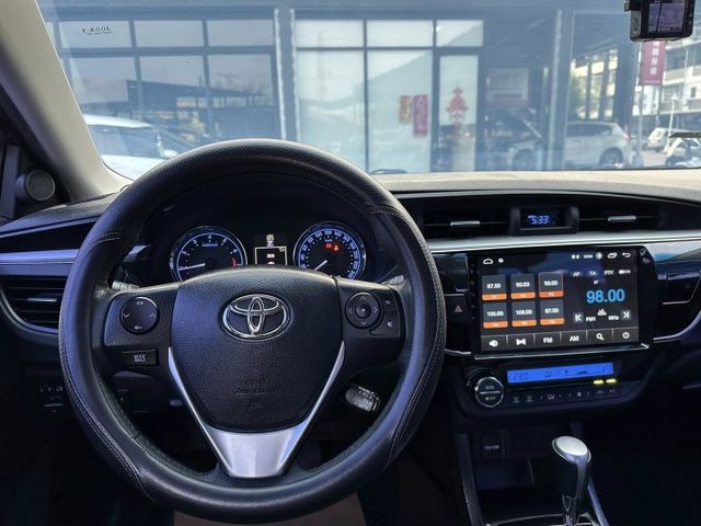 尊爵版 LED頭燈 駕駛電動椅 免KEY 恆溫 定速 全車原版件  第12張相片