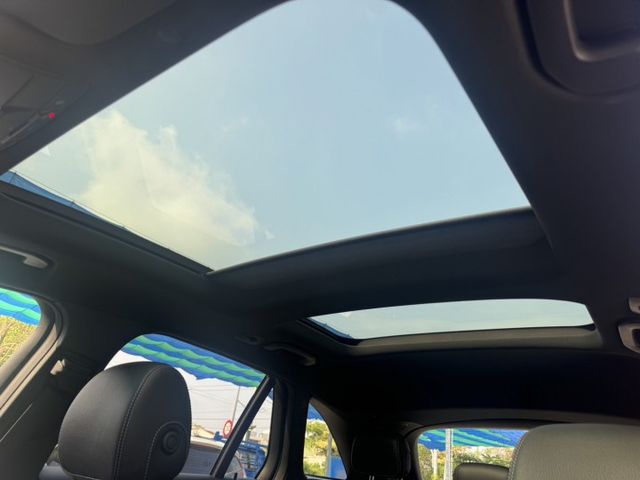 GLC300 SUV AMG 夜色套件 選配表請入內 全車原版件 (新市店)  第13張相片