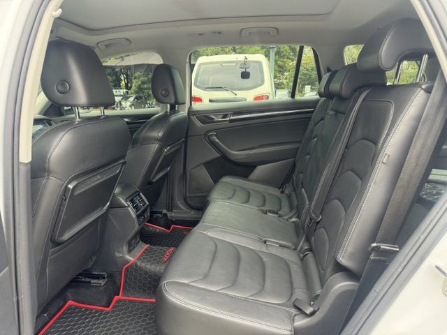 2.0 TSI 4x4尊榮版 七人座 原廠數位儀表 全車原版件 里程保證 (新市店)  第6張相片