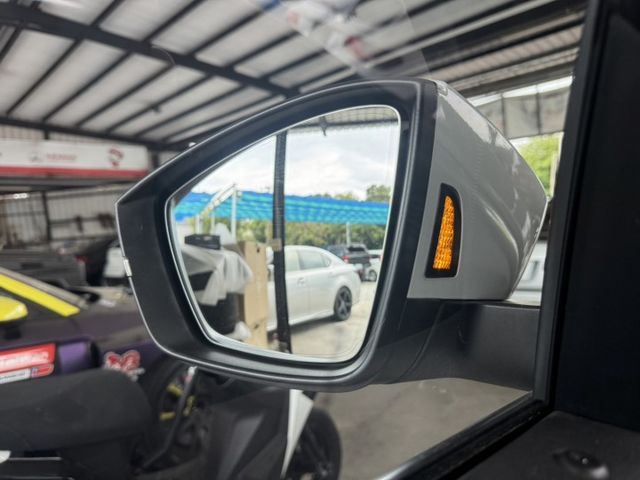 2.0 TSI 4x4尊榮版 七人座 原廠數位儀表 全車原版件 里程保證 (新市店)  第19張相片