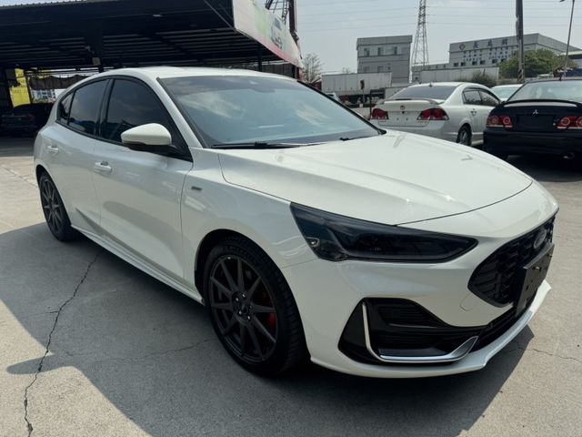ST-Line Vignale 一手車 全車原版件 里程保證 (新市店)  第3張相片
