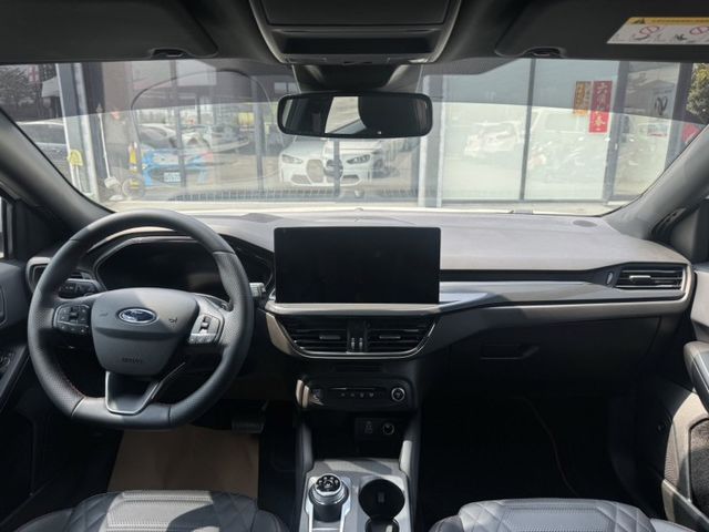 ST-Line Vignale 一手車 全車原版件 里程保證 (新市店)  第10張相片