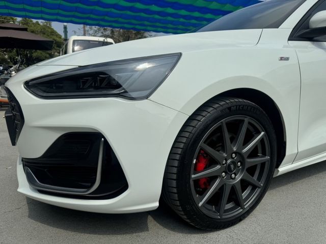 ST-Line Vignale 一手車 全車原版件 里程保證 (新市店)  第12張相片