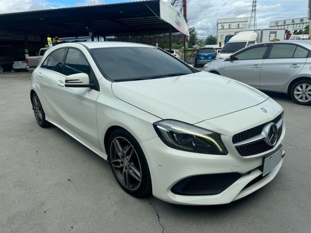 A180 AMG Line 僅跑7.1萬公里 全車原版件 (新市店)  第3張相片