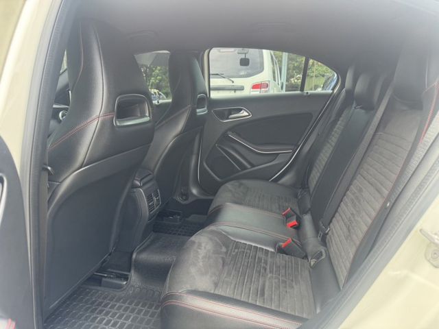 A180 AMG Line 僅跑7.1萬公里 全車原版件 (新市店)  第6張相片