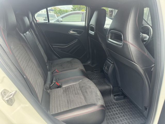 A180 AMG Line 僅跑7.1萬公里 全車原版件 (新市店)  第8張相片