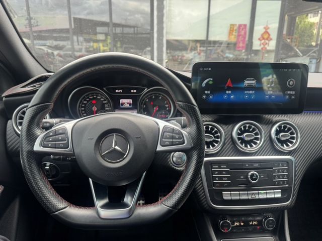 A180 AMG Line 僅跑7.1萬公里 全車原版件 (新市店)  第11張相片