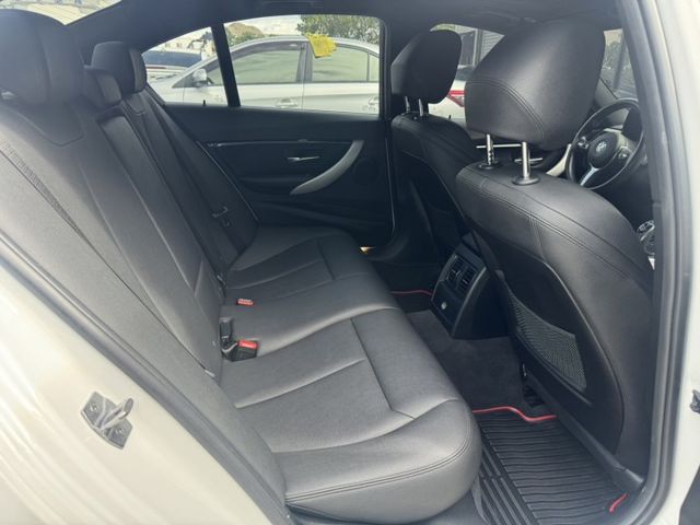 320i M Sport總代理 左三 盲點 全車原版件 (新市店)  第7張相片