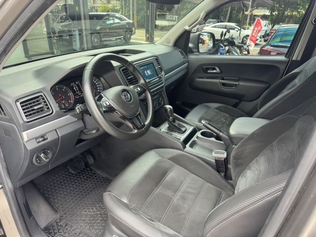 V6 3.0 TDI Highline 一手車 原廠保養 保證無朔溪 底盤乾淨 原版件 里程保證 (新市店)  第5張相片