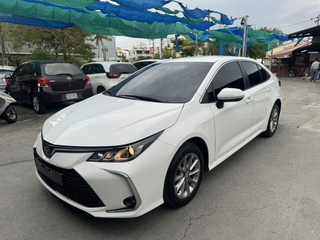 一手車 豪華版 僅跑5.9萬 ACC跟車 恆溫 盲點 鋁圈 全車原版件 ( 新市店 )  第1張相片