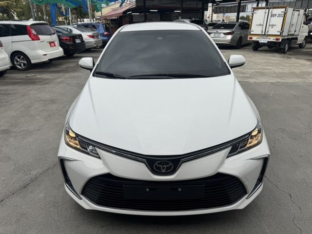 一手車 豪華版 僅跑5.9萬 ACC跟車 恆溫 盲點 鋁圈 全車原版件 ( 新市店 )  第4張相片