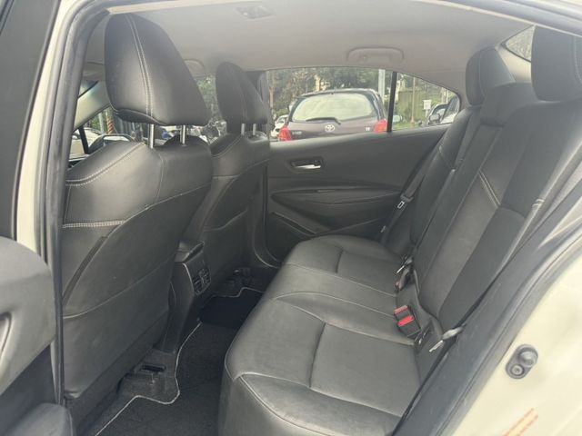 一手車 豪華版 僅跑5.9萬 ACC跟車 恆溫 盲點 鋁圈 全車原版件 ( 新市店 )  第6張相片