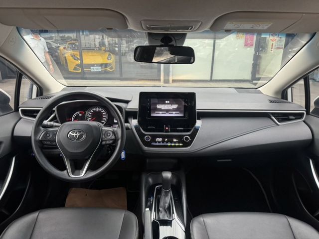 一手車 豪華版 僅跑5.9萬 ACC跟車 恆溫 盲點 鋁圈 全車原版件 ( 新市店 )  第10張相片