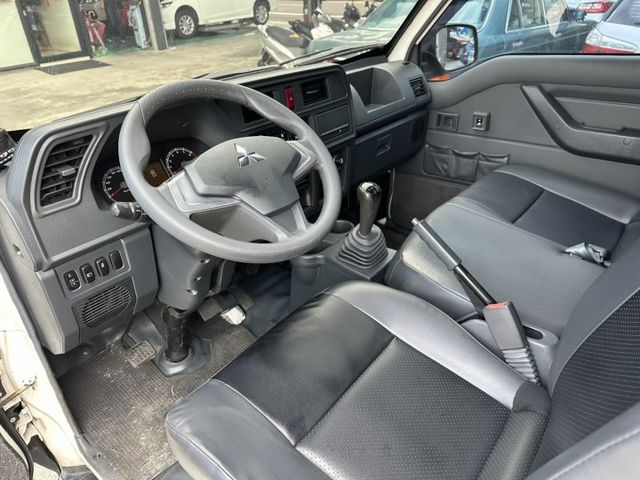 實跑8.5萬公里 廂式貨車 全車原版件 里程保證 ( 新市店 )  第5張相片