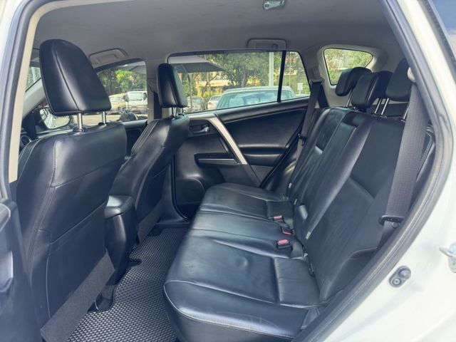 16年式 2.0豪華版 實跑8.4萬公里 LED頭燈 免KEY 定速 恆溫 電動椅 倒車影像 全車原版件 ( 新市店 )  第6張相片