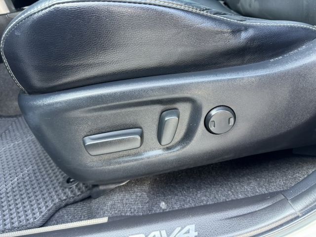 16年式 2.0豪華版 實跑8.4萬公里 LED頭燈 免KEY 定速 恆溫 電動椅 倒車影像 全車原版件 ( 新市店 )  第13張相片