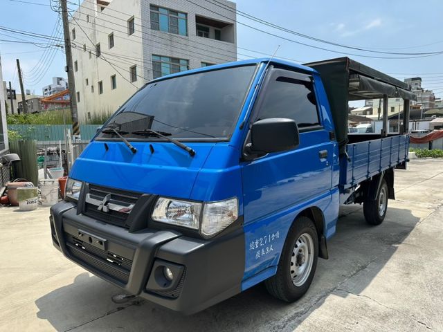 實跑9.9萬公里 帆布遮雨棚 回去直接載貨賺錢好幫手 全車原版件  第1張相片