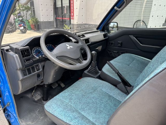 實跑9.9萬公里 帆布遮雨棚 回去直接載貨賺錢好幫手 全車原版件  第5張相片