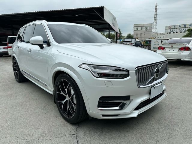 T8 七人座 僅跑3.6萬公里 氣壓懸吊 Akebono阿基波羅前十後四 BC21吋鍛造鋁圈 全車原版件 (新市店)  第3張相片