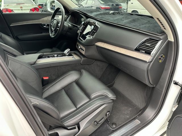 T8 七人座 僅跑3.6萬公里 氣壓懸吊 Akebono阿基波羅前十後四 BC21吋鍛造鋁圈 全車原版件 (新市店)  第10張相片