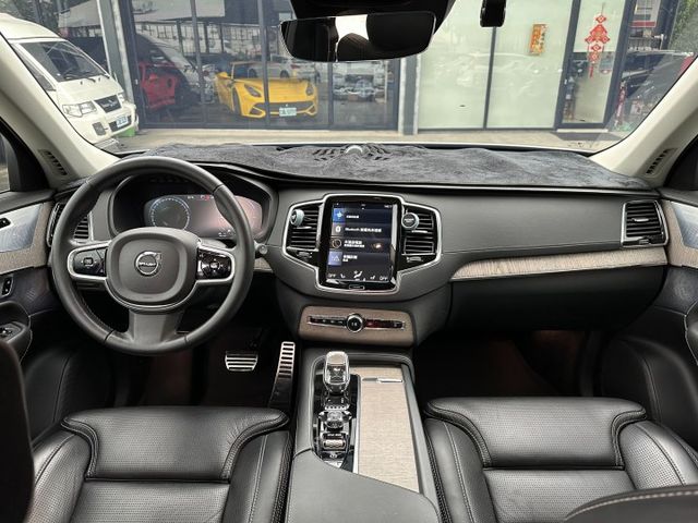 T8 七人座 僅跑3.6萬公里 氣壓懸吊 Akebono阿基波羅前十後四 BC21吋鍛造鋁圈 全車原版件 (新市店)  第11張相片