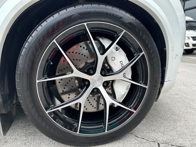 T8 七人座 僅跑3.6萬公里 氣壓懸吊 Akebono阿基波羅前十後四 BC21吋鍛造鋁圈 全車原版件 (新市店)  第19張相片