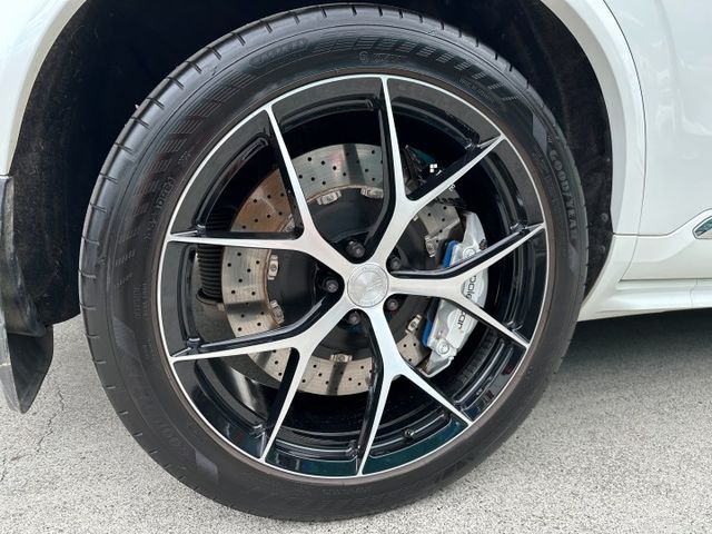 T8 七人座 僅跑3.6萬公里 氣壓懸吊 Akebono阿基波羅前十後四 BC21吋鍛造鋁圈 全車原版件 (新市店)  第20張相片