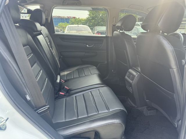 S版 一手車 僅跑3.3萬公里 跟車 盲點 環景 雙電動椅 電動尾門 全車原版件 (新市店)  第8張相片