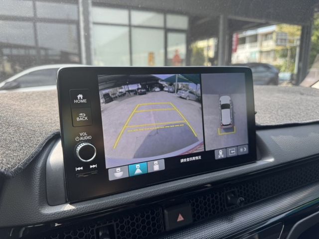 S版 一手車 僅跑3.3萬公里 跟車 盲點 環景 雙電動椅 電動尾門 全車原版件 (新市店)  第15張相片