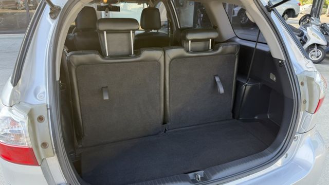 E版 定速 恆溫 影音系統 七人座 家庭用車首選 (新市店)  第7張相片