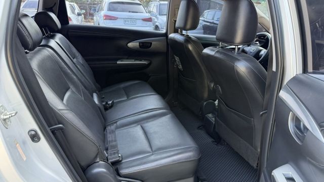 E版 定速 恆溫 影音系統 七人座 家庭用車首選 (新市店)  第8張相片