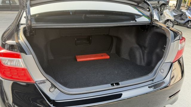 2.0E版 實跑13.4萬 安卓機 恆溫 後座出風口 全車原版件 里程保證(新市店)  第7張相片