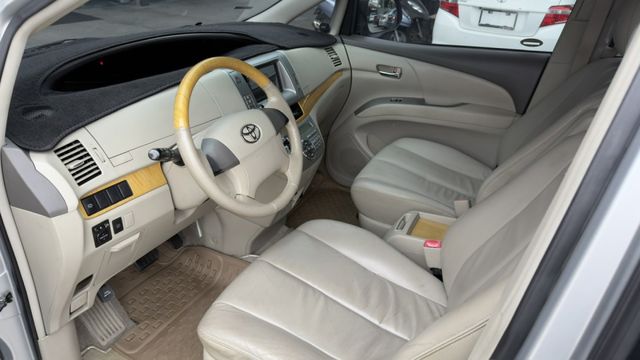 2.4豪華版 七人座 雙電滑門 電動尾門 駕駛電動椅 全車原版件 里程保證  第5張相片