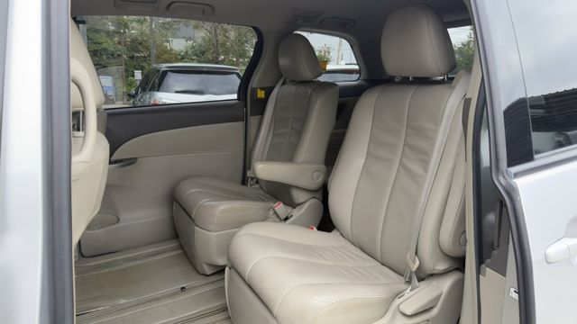 2.4豪華版 七人座 雙電滑門 電動尾門 駕駛電動椅 全車原版件 里程保證  第6張相片