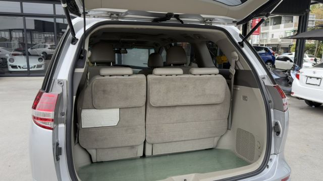 2.4豪華版 七人座 雙電滑門 電動尾門 駕駛電動椅 全車原版件 里程保證  第7張相片