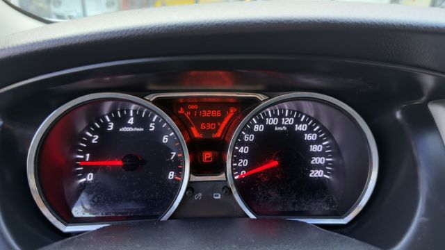 行家皮椅版 代步車首選 空間大 全車原版件 里程保證  第12張相片