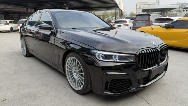 改後期款M760樣式套件 全新20吋鋁圈 全新輪胎 漏水通病預防性已更換全車水管水箱 里程保證  第3張相片